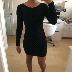 long sleeve black dress